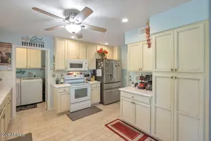 9521 W Oak Ridge Dr, Sun City, AZ 85351 - Photo 12