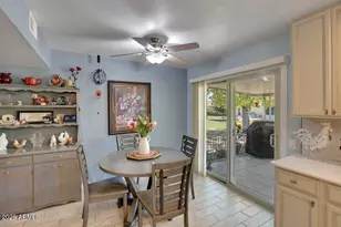 9521 W Oak Ridge Dr, Sun City, AZ 85351 - Photo 8