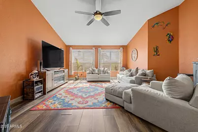 546 S Burk Street, Gilbert, AZ 85296 - Photo 4