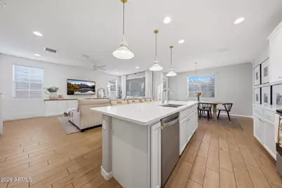 905 S Canal Drive #13, Chandler, AZ 85225 - Photo 8