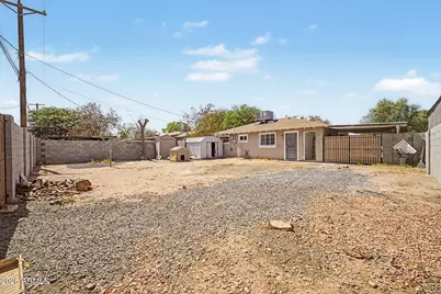 1823 E Sunland Avenue, Phoenix, AZ 85040 - Photo 22
