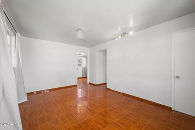 1823 E Sunland Avenue, Phoenix, AZ 85040 - Photo 6