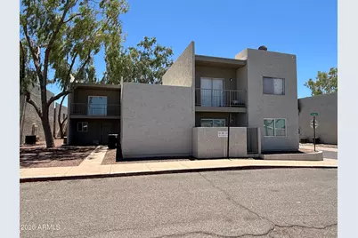 2833 E Paradise Lane, Phoenix, AZ 85032 - Photo 2