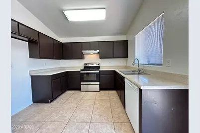 15036 W Calavar Road, Surprise, AZ 85379 - Photo 4