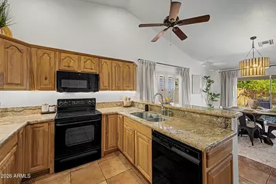 1109 W Wickieup Lane, Phoenix, AZ 85027 - Photo 10