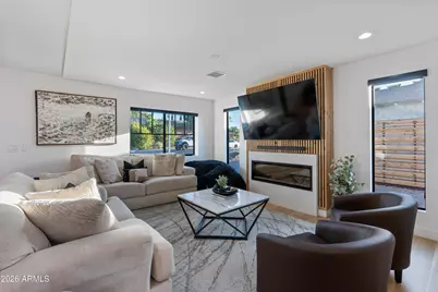 8614 E Highland Avenue, Scottsdale, AZ 85251 - Photo 8