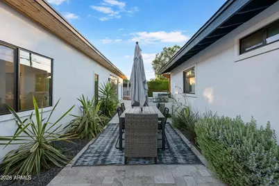 8614 E Highland Avenue, Scottsdale, AZ 85251 - Photo 42
