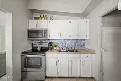 1817 N 38th Drive, Phoenix, AZ 85009 - Photo 14