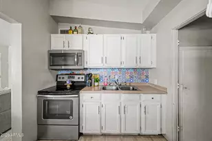1817 N 38th Dr, Phoenix, AZ 85009 - Photo 14