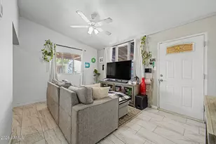 1817 N 38th Dr, Phoenix, AZ 85009 - Photo 10