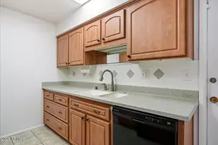 9907 W Cedar Dr, Sun City, AZ 85351 - Photo 6