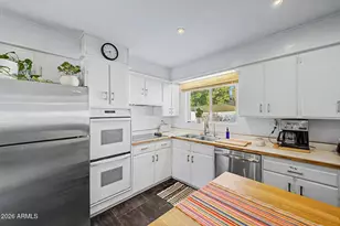 8913 N 17th Ln, Phoenix, AZ 85021 - Photo 8