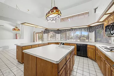 7801 E Charter Oak Road, Scottsdale, AZ 85260 - Photo 32