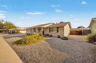 10619 W Salem Dr, Sun City, AZ 85351 - Photo 4