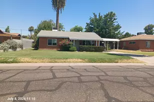 814 E Lamar Rd, Phoenix, AZ 85014 - Photo 1