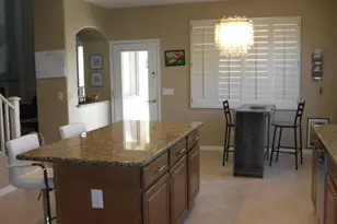 9831 E Rosemary Ln, Scottsdale, AZ 85260 - Photo 8