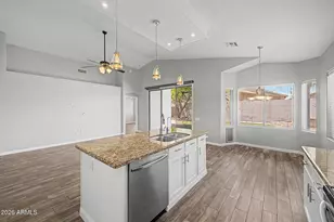 2428 E Cielo Grande Ave, Phoenix, AZ 85024 - Photo 10
