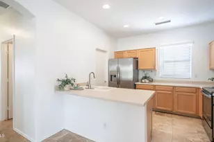 10058 E Kilarea Ave, Mesa, AZ 85209 - Photo 8