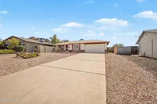 11838 North 22nd St, Phoenix, AZ 85028 - Photo 2