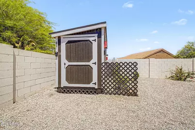 15901 S Saxon Road, Arizona City, AZ 85123 - Photo 18