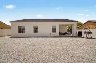 15901 S Saxon Rd, Arizona City, AZ 85123 - Photo 20