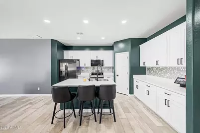 15901 S Saxon Road, Arizona City, AZ 85123 - Photo 6