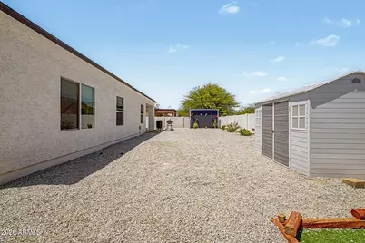 15901 S Saxon Road, Arizona City, AZ 85123 - Photo 22