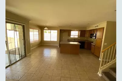 16042 W Latham Street, Goodyear, AZ 85338 - Photo 10