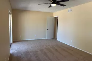 9920 N 97th Dr, Peoria, AZ 85345 - Photo 8