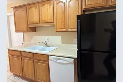 9920 N 97th Drive #B, Peoria, AZ 85345 - Photo 6