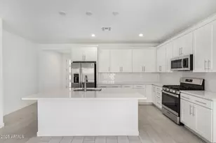 8331 N 53rd Dr, Glendale, AZ 85302 - Photo 2