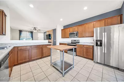 5805 N 71st Drive, Glendale, AZ 85303 - Photo 8