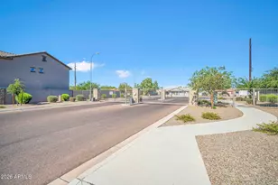 5805 N 71st Dr, Glendale, AZ 85303 - Photo 34
