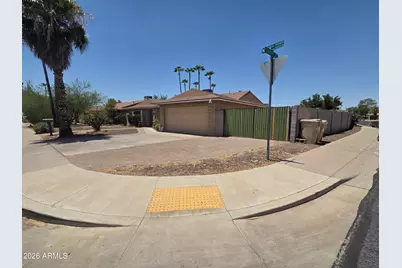 10650 N 49th Avenue, Glendale, AZ 85304 - Photo 2