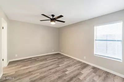2726 E Beck Lane, Phoenix, AZ 85032 - Photo 8