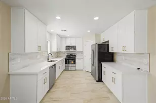 38550 N La Grange Ln, San Tan Valley, AZ 85140 - Photo 12