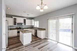 10863 W Washington St, Avondale, AZ 85323 - Photo 6