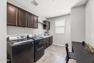 13335 W Milton Dr, Peoria, AZ 85383 - Photo 28