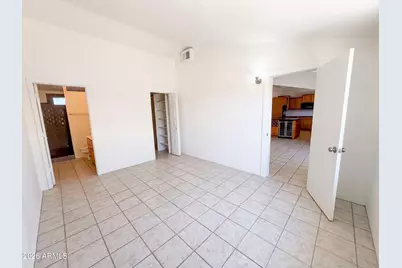 103 N 63rd Street, Mesa, AZ 85205 - Photo 4