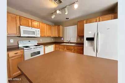 2109 N 109th Avenue, Avondale, AZ 85392 - Photo 6