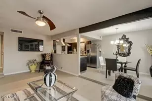 3243 N 38th St, Phoenix, AZ 85018 - Photo 8