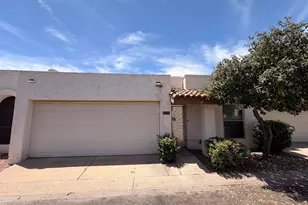 3243 N 38th St, Phoenix, AZ 85018 - Photo 1