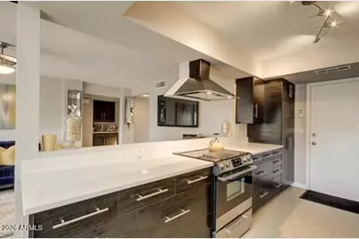 3243 N 38th Street #3, Phoenix, AZ 85018 - Photo 2