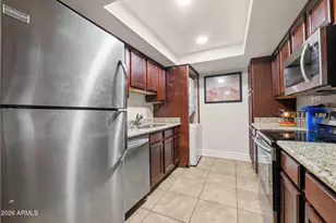 3825 E Camelback Rd, Phoenix, AZ 85018 - Photo 12