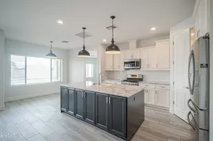 1266 E Cactus Ct E, Casa Grande, AZ 85122 - Photo 2