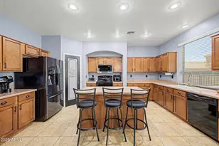 17624 W Voltaire St, Surprise, AZ 85388 - Photo 4
