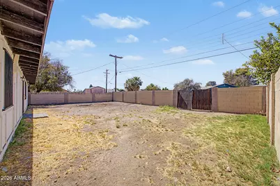 3143 W Glendale Avenue, Phoenix, AZ 85051 - Photo 10