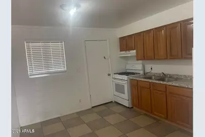 2633 W Belmont Avenue #Apt 2, Phoenix, AZ 85051 - Photo 2