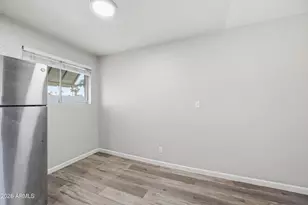 3025 N 32nd St, Phoenix, AZ 85018 - Photo 8