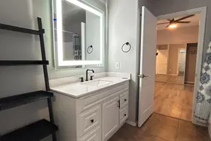 2929 W Yorkshire Dr, Phoenix, AZ 85027 - Photo 20